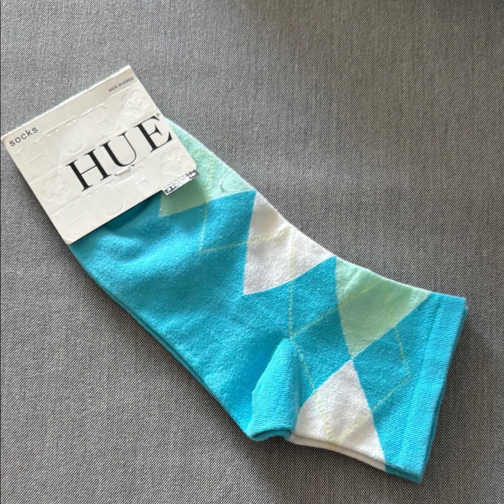 HUE Blue and White Casual Socks with Geometric Design